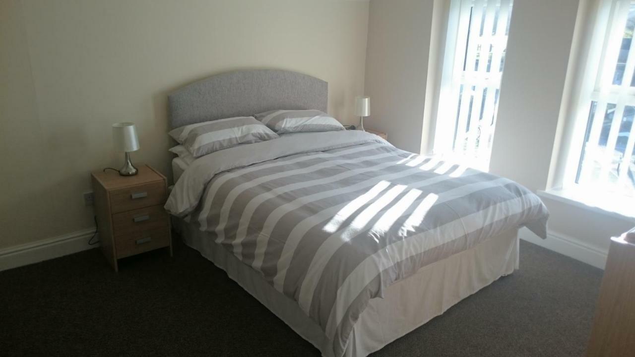 Mount Pleasant Hotel Aberdare Bagian luar foto
