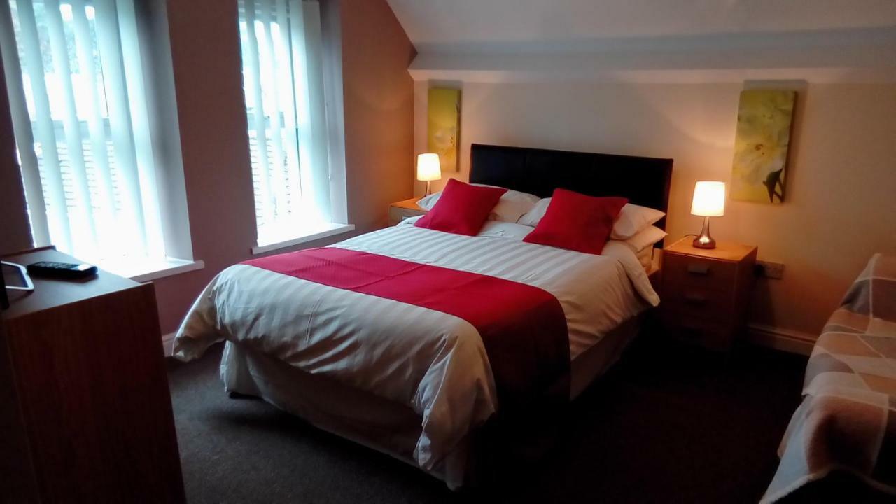 Mount Pleasant Hotel Aberdare Bagian luar foto