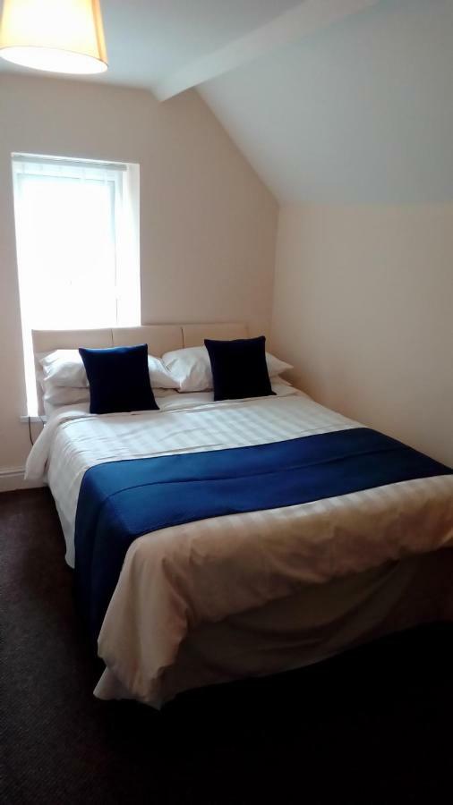 Mount Pleasant Hotel Aberdare Bagian luar foto