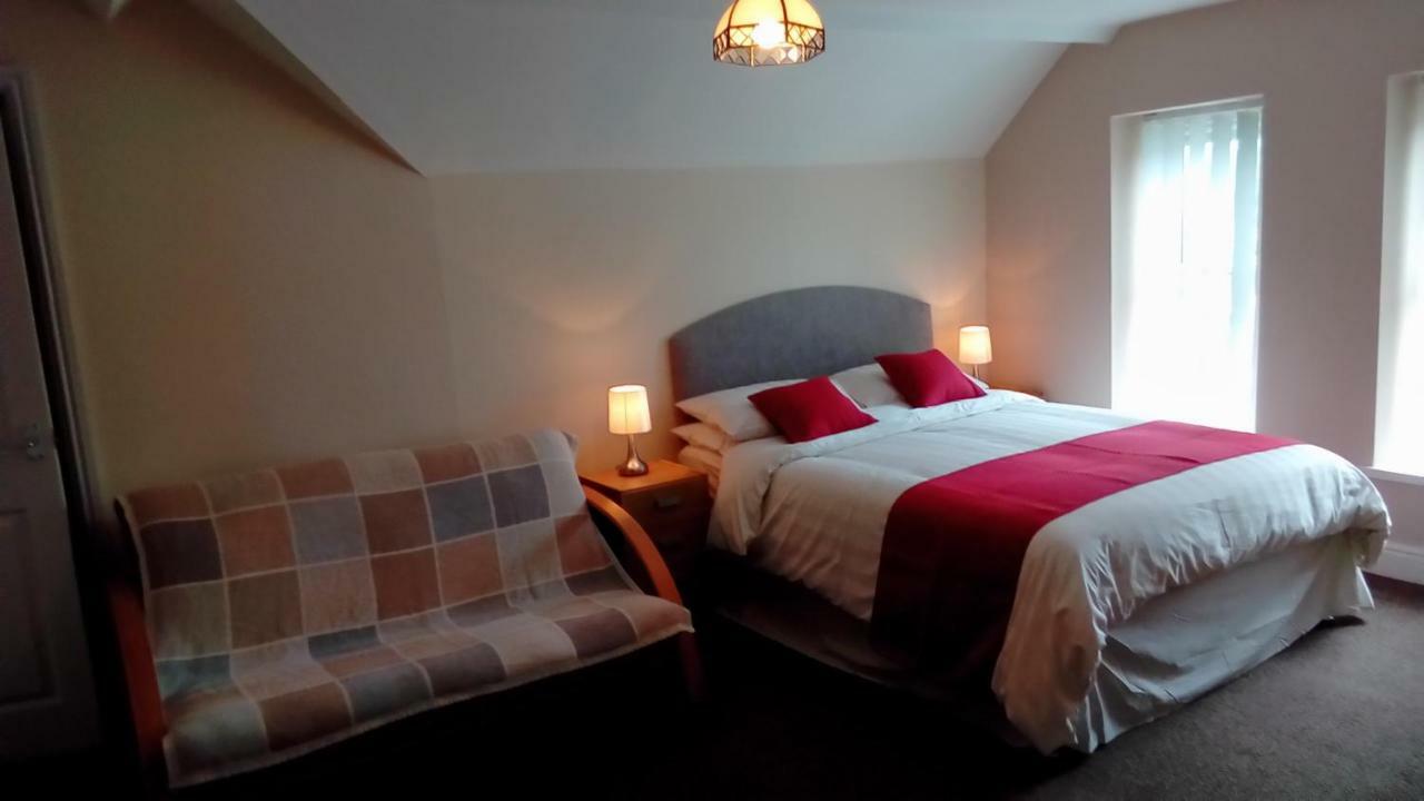 Mount Pleasant Hotel Aberdare Bagian luar foto